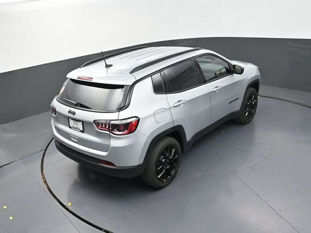 New 2026 Jeep Compass Latitude image 18