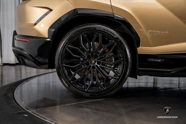 Used 2025 Lamborghini Urus SE AWD/4WD image 19