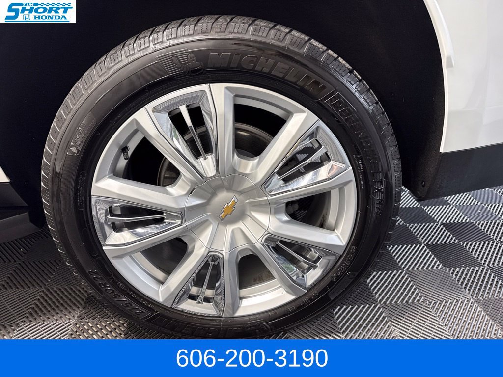 Used 2022 Chevrolet Suburban High Country AWD/4WD image 13