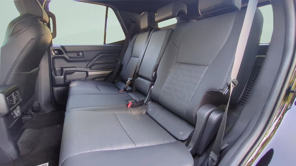 New 2025 Toyota 4Runner TRD Off-Road Premium AWD/4WD image 10