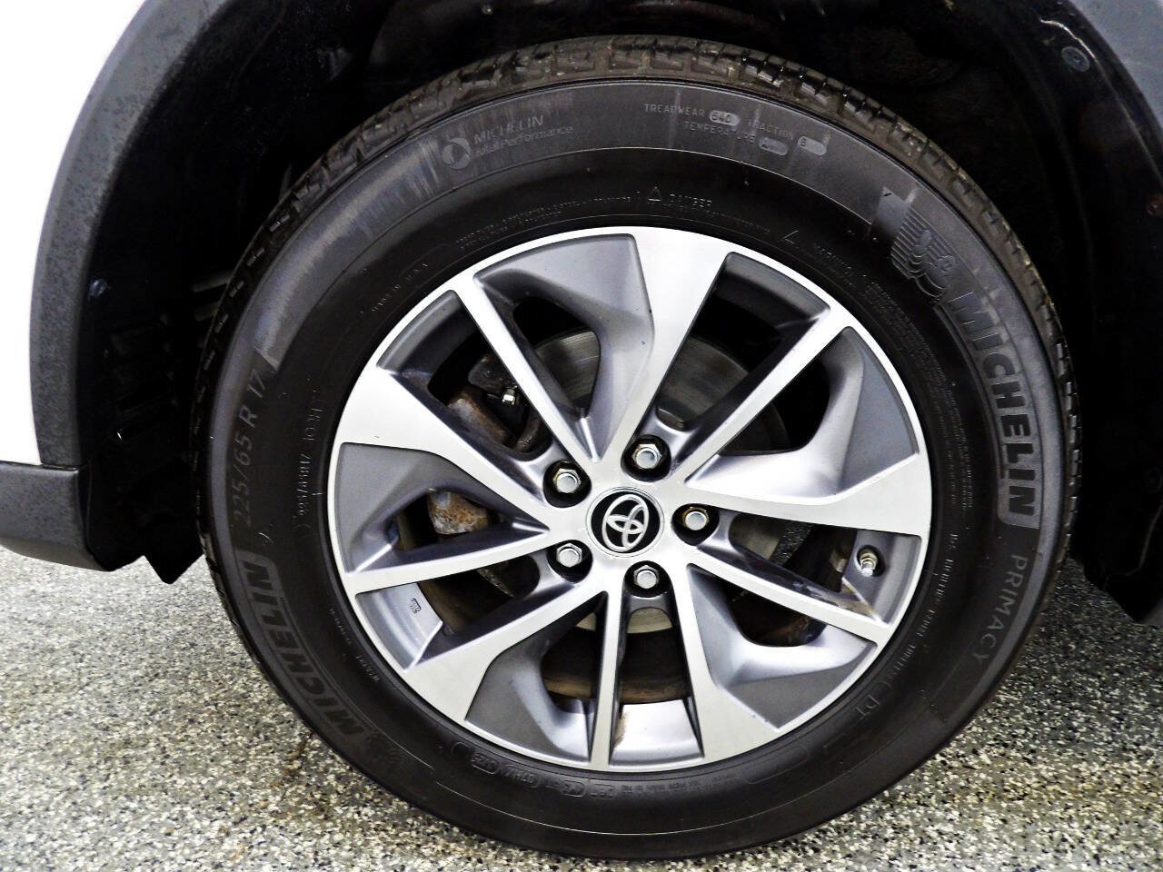 Used 2016 Toyota RAV4 XLE AWD/4WD image 20