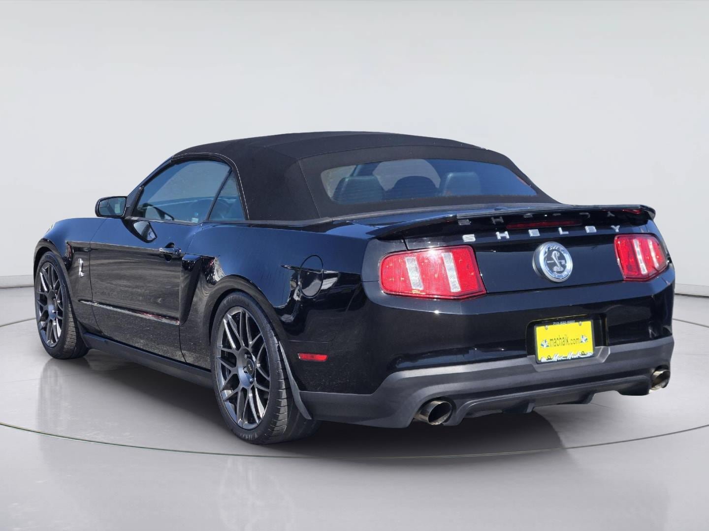 Used 2012 Ford Mustang Shelby GT500 w/ SVT Performance Pkg RWD image 8