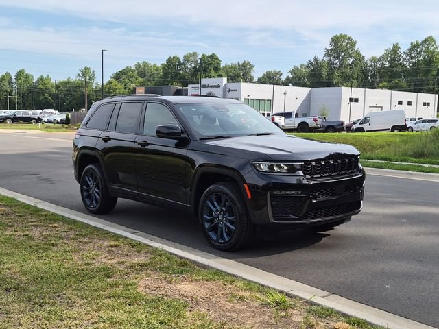 New 2026 Jeep Grand Cherokee Limited AWD/4WD image 15