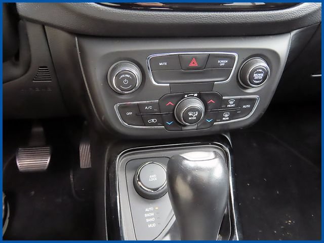 Certified 2019 Jeep Compass Limited AWD/4WD image 17