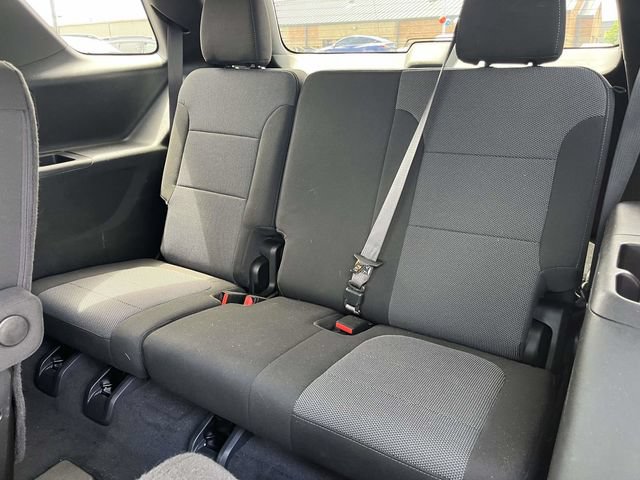 Used 2022 Chevrolet Traverse LT FWD image 16