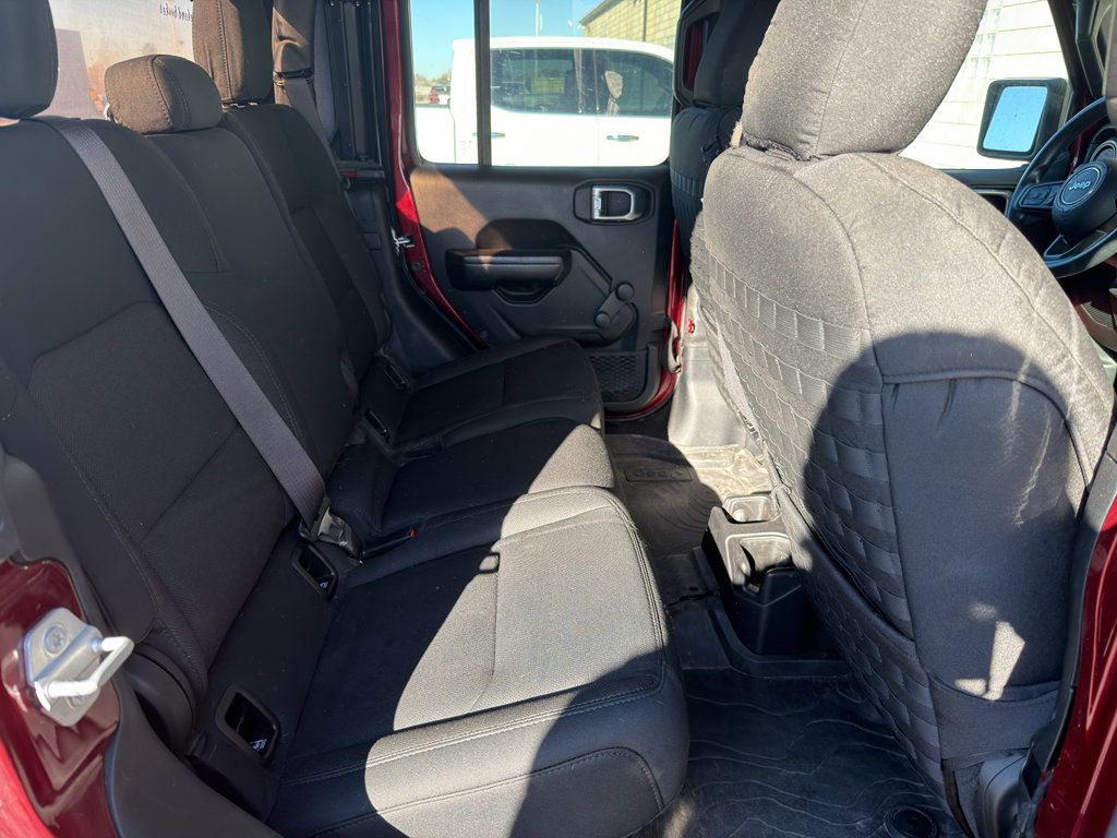 Used 2021 Jeep Gladiator Sport image 11