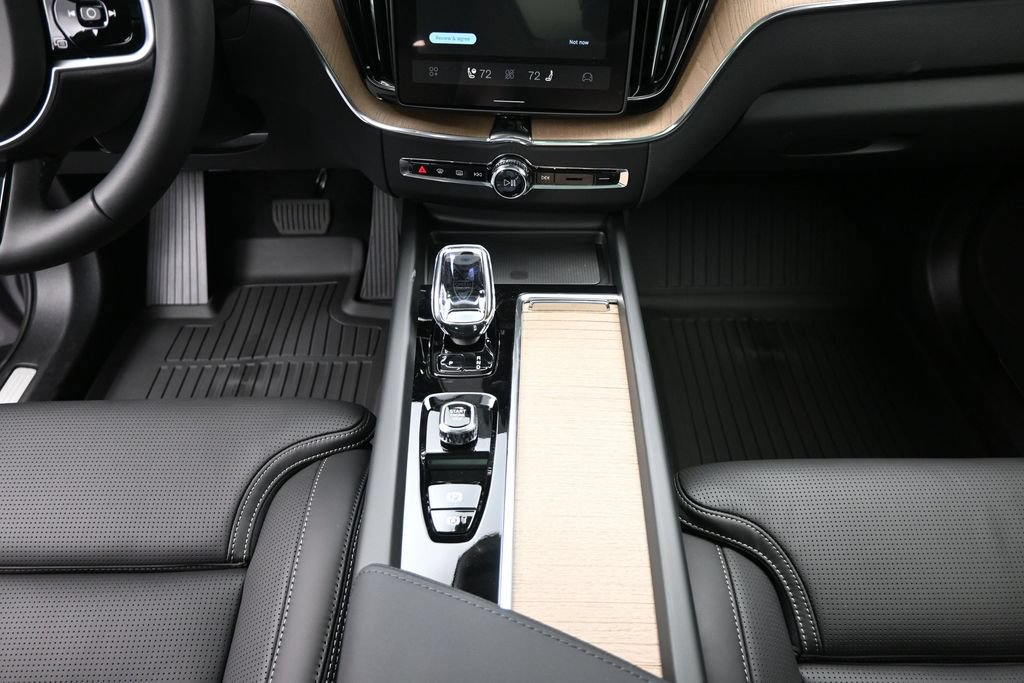 New 2027 Volvo XC60 T8 Ultra AWD/4WD image 20