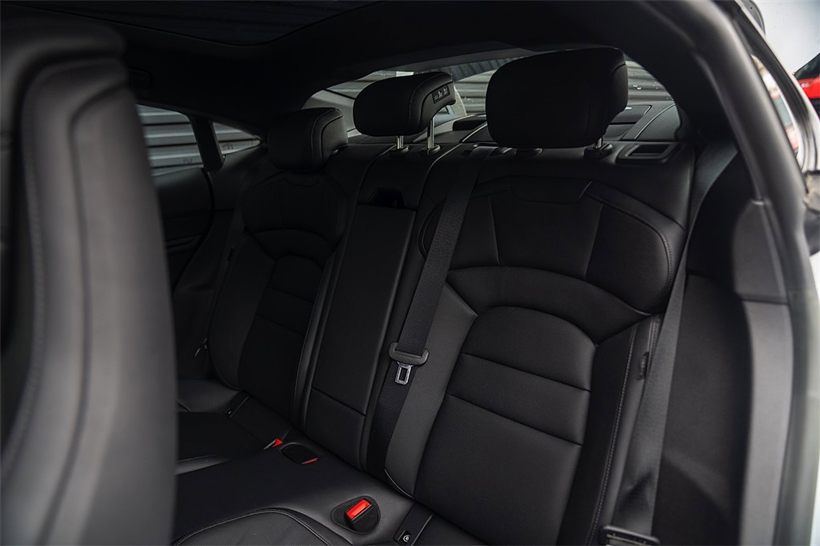 Certified 2023 Porsche Taycan image 18