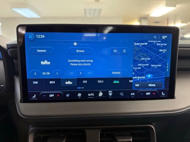 New 2025 Ford Maverick Lariat w/ Black Appearance Package image 18