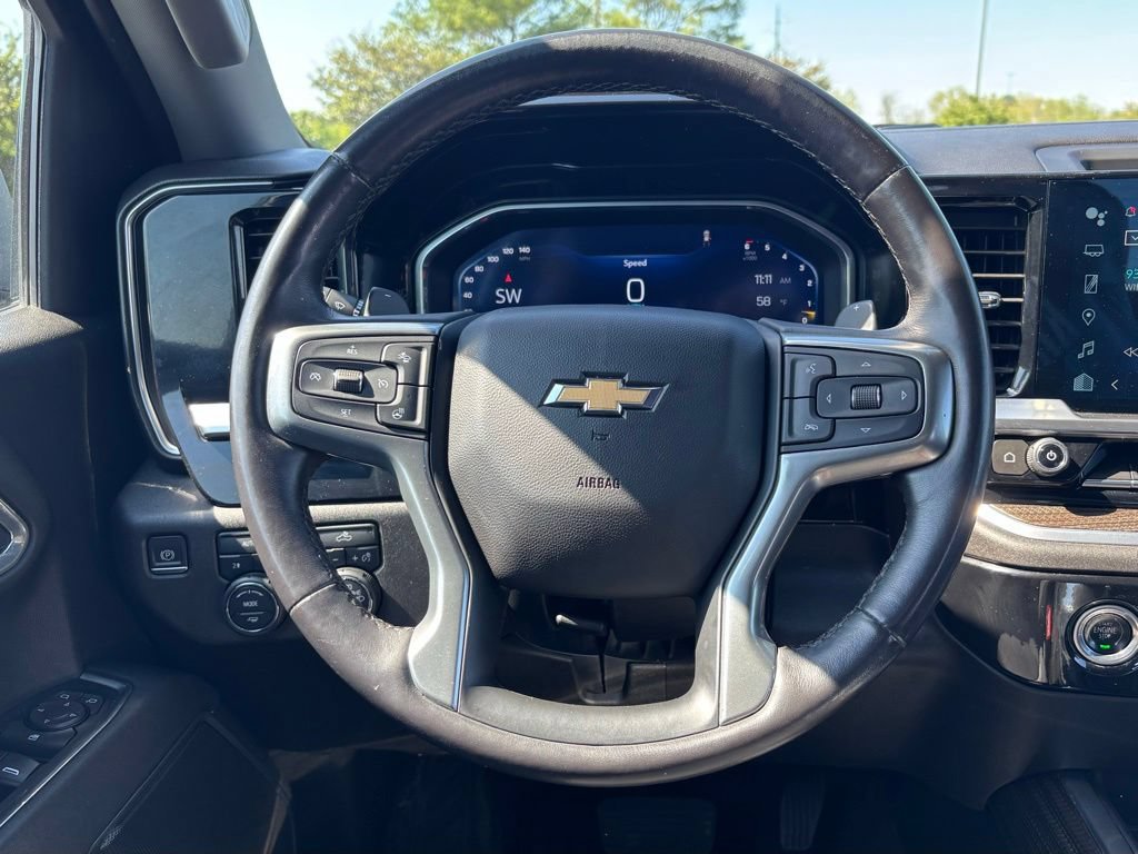 Used 2023 Chevrolet Silverado 1500 LT AWD/4WD image 24