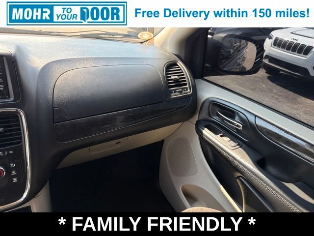 Used 2018 Dodge Grand Caravan SE w/ UConnect Hands-Free Group FWD image 29