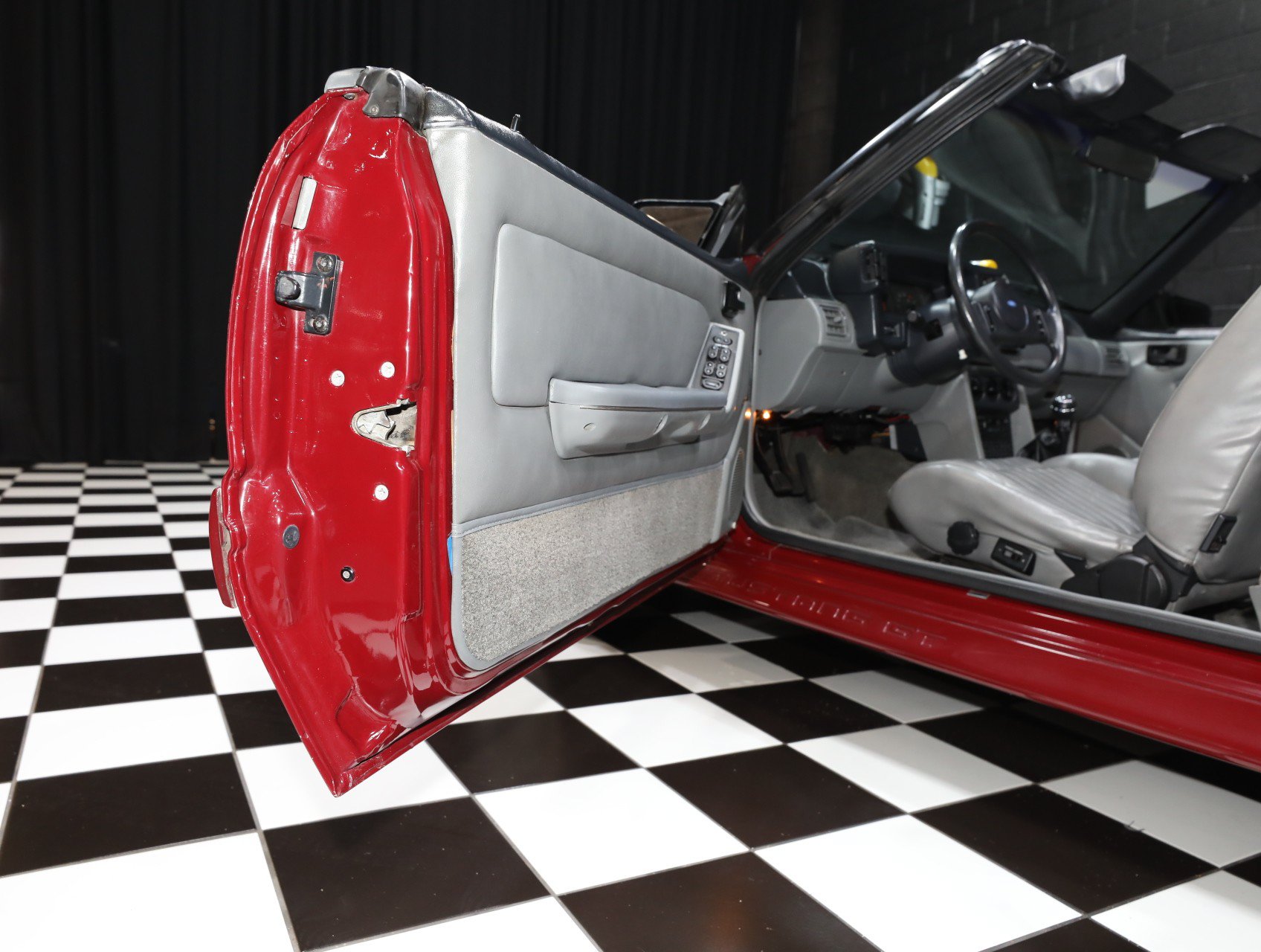 Used 1987 Ford Mustang GT RWD image 55