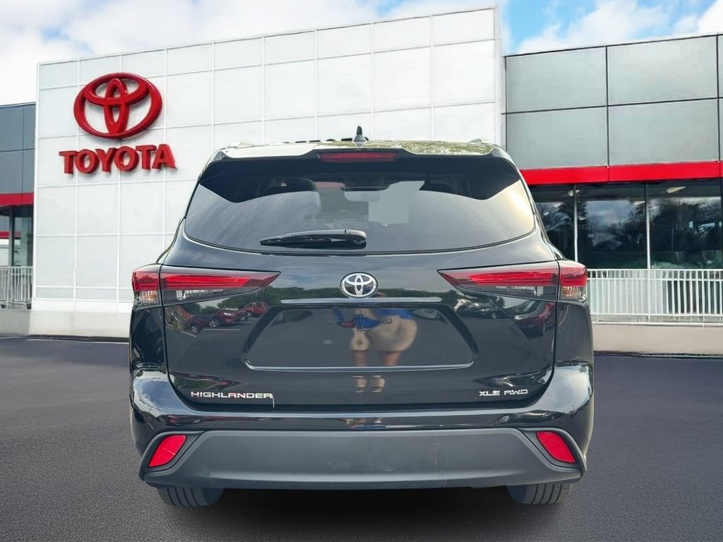 Used 2026 Toyota Highlander XLE AWD/4WD image 5