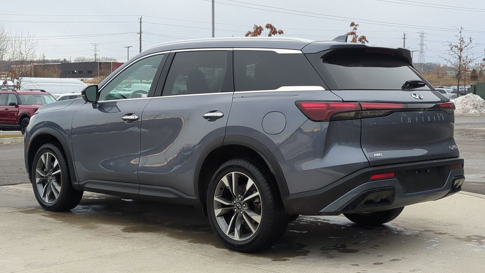 Used 2023 INFINITI QX60 Luxe image 3