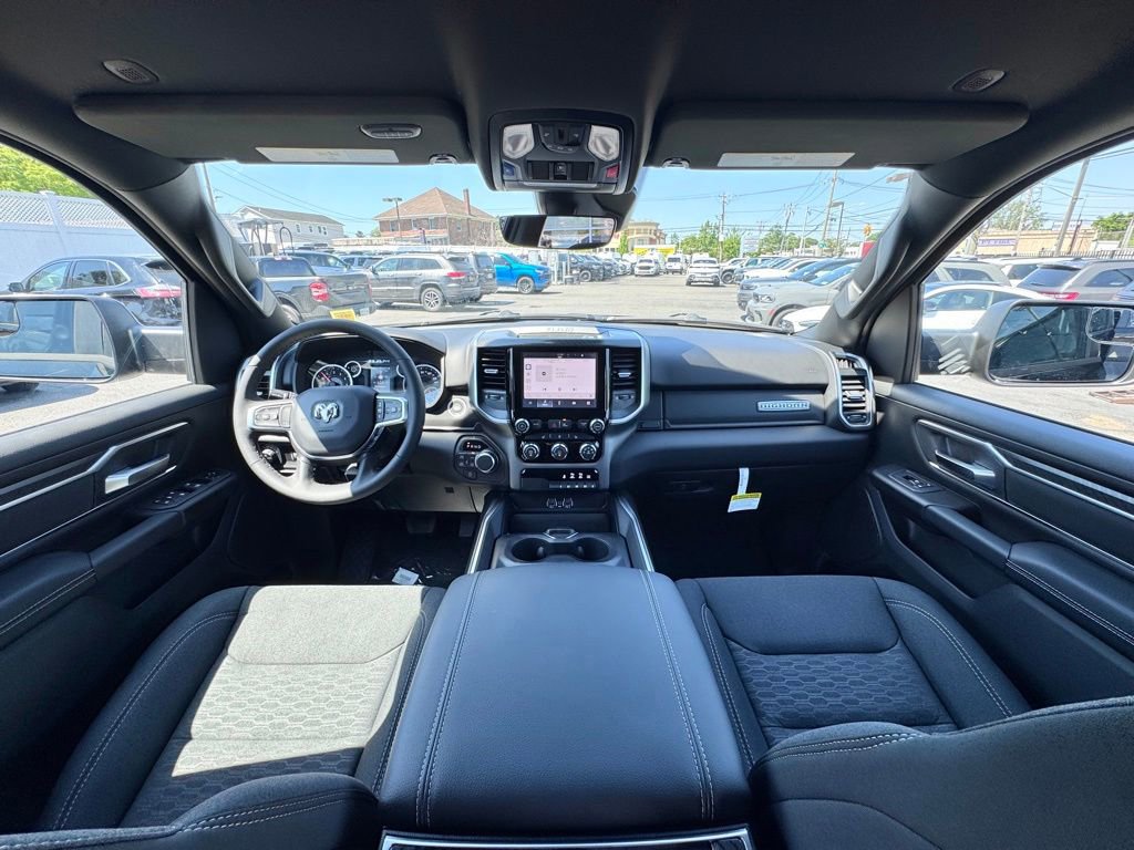 New 2026 RAM 1500 4x4 Crew Cab image 11