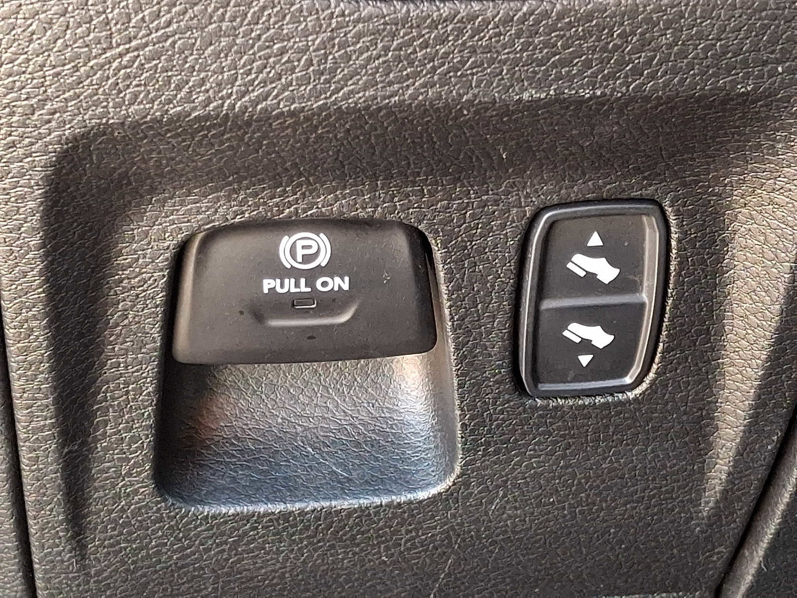 Used 2025 RAM 1500 Big Horn AWD/4WD image 25