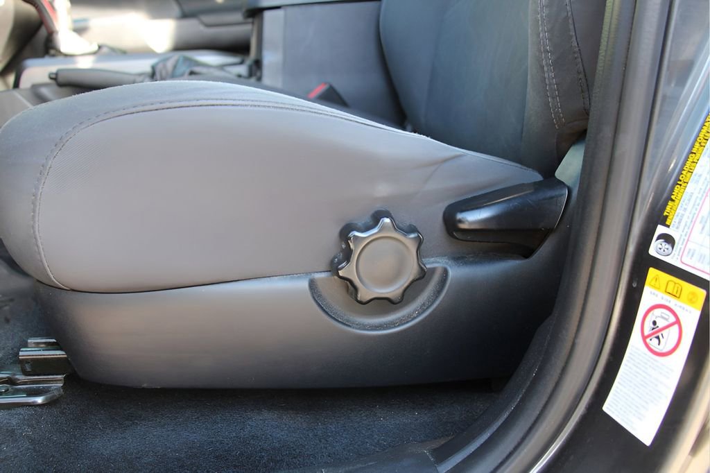 Used 2019 Toyota Tacoma TRD Sport image 17