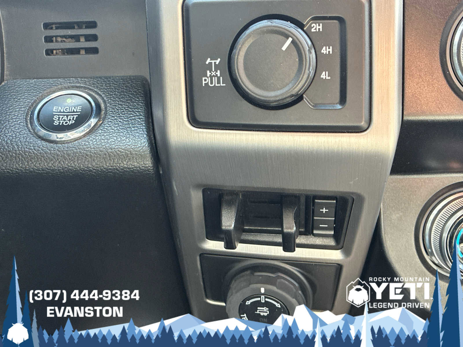 Used 2021 Ford F250 Platinum w/ Tremor Off-Road Package AWD/4WD image 20