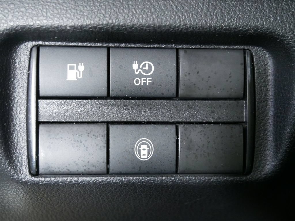 Used 2025 Nissan Leaf S FWD image 24