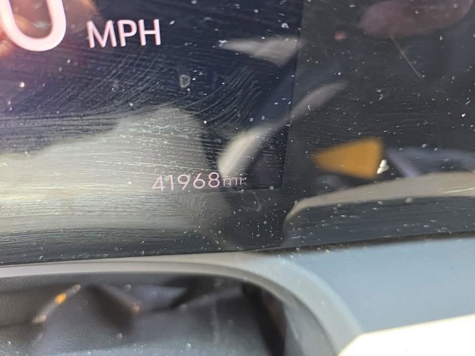 Used 2024 Buick Encore GX Sport Touring FWD image 15