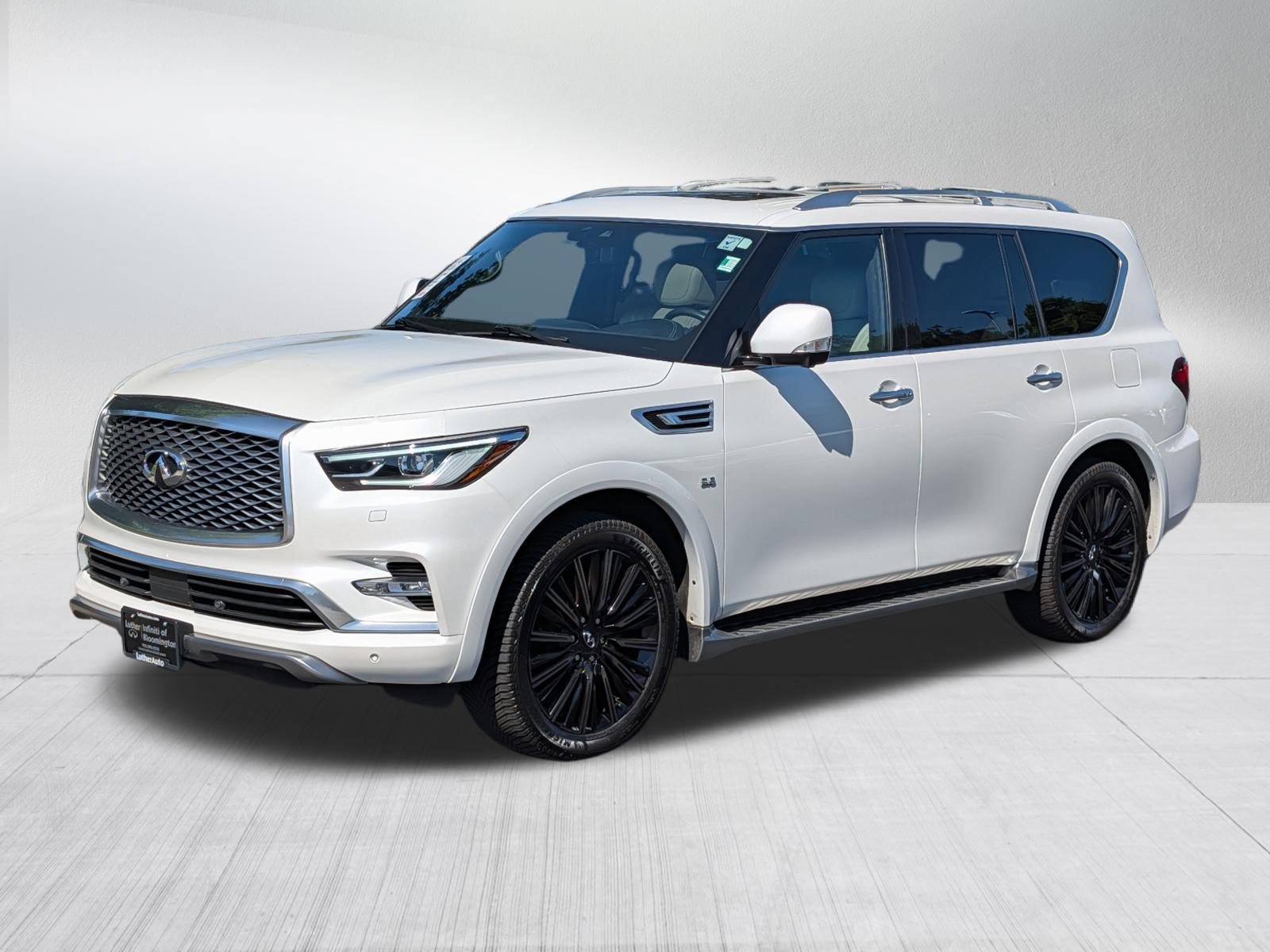 Used 2019 INFINITI QX80 Limited w/ All-Season Package AWD/4WD image 3