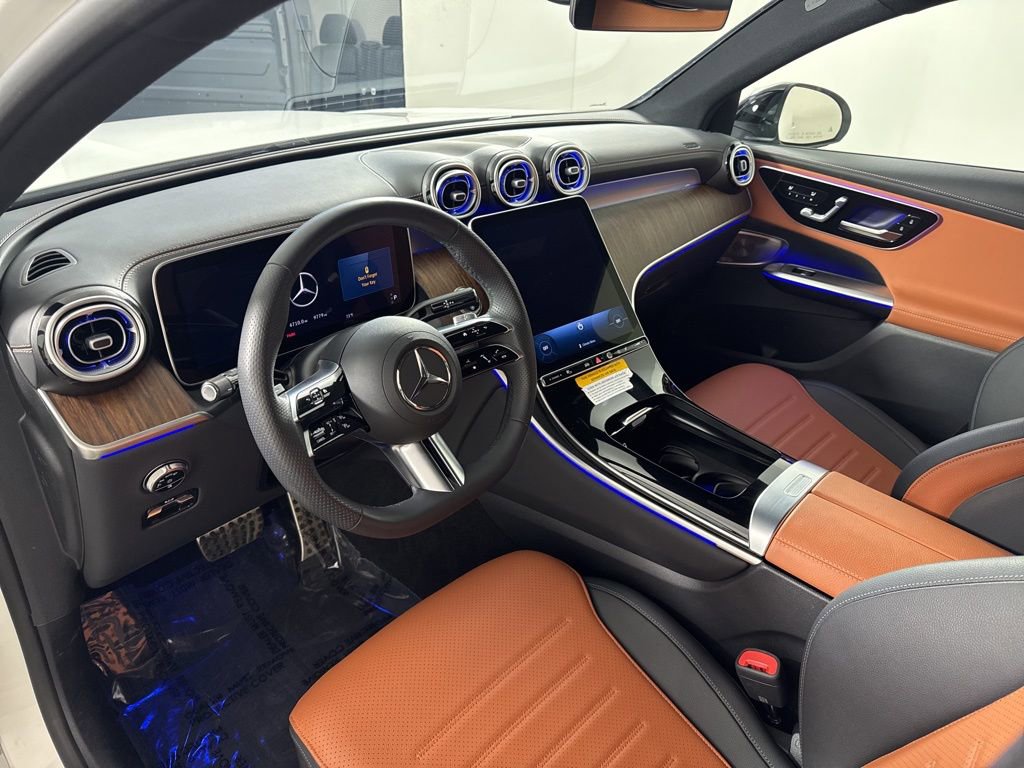 Certified 2025 Mercedes-Benz GLC 300 4MATIC image 13