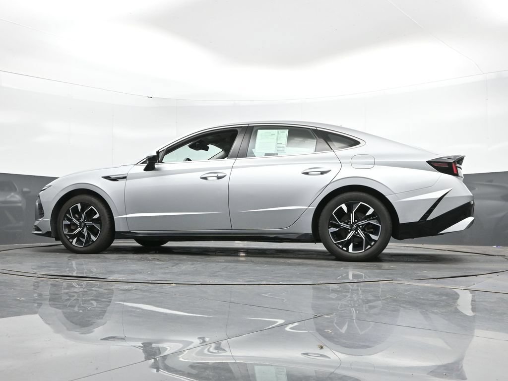 Used 2025 Hyundai Sonata SEL FWD image 44