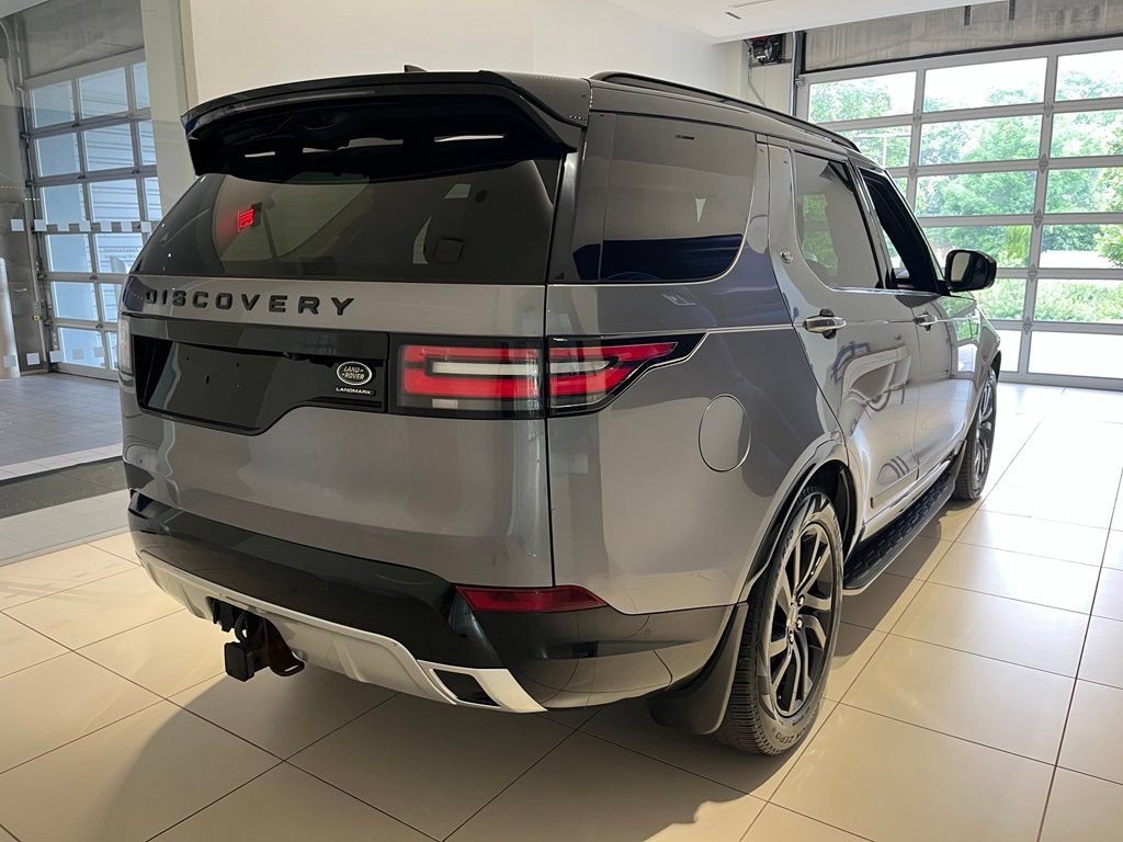 Used 2020 Land Rover Discovery Landmark AWD/4WD image 8
