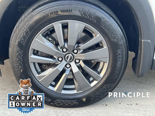 Used 2024 Nissan Pathfinder SV image 6