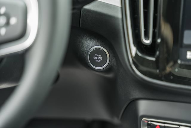 New 2026 Volvo XC40 B5 Plus w/ Climate Package AWD/4WD image 25
