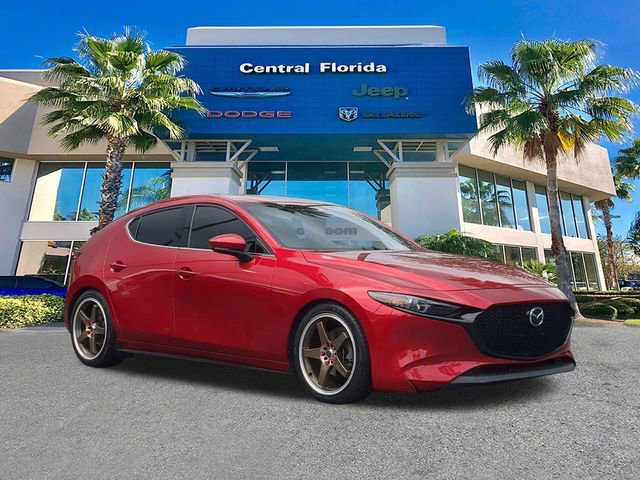 Used 2019 MAZDA MAZDA3 Hatchback w/ Premium Package image 2