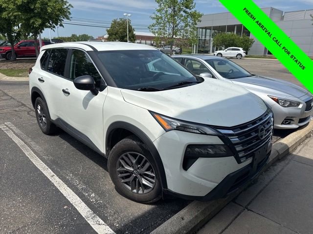 Used 2024 Nissan Rogue S FWD image 6
