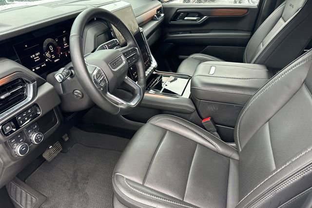 Used 2025 GMC Yukon Denali image 10