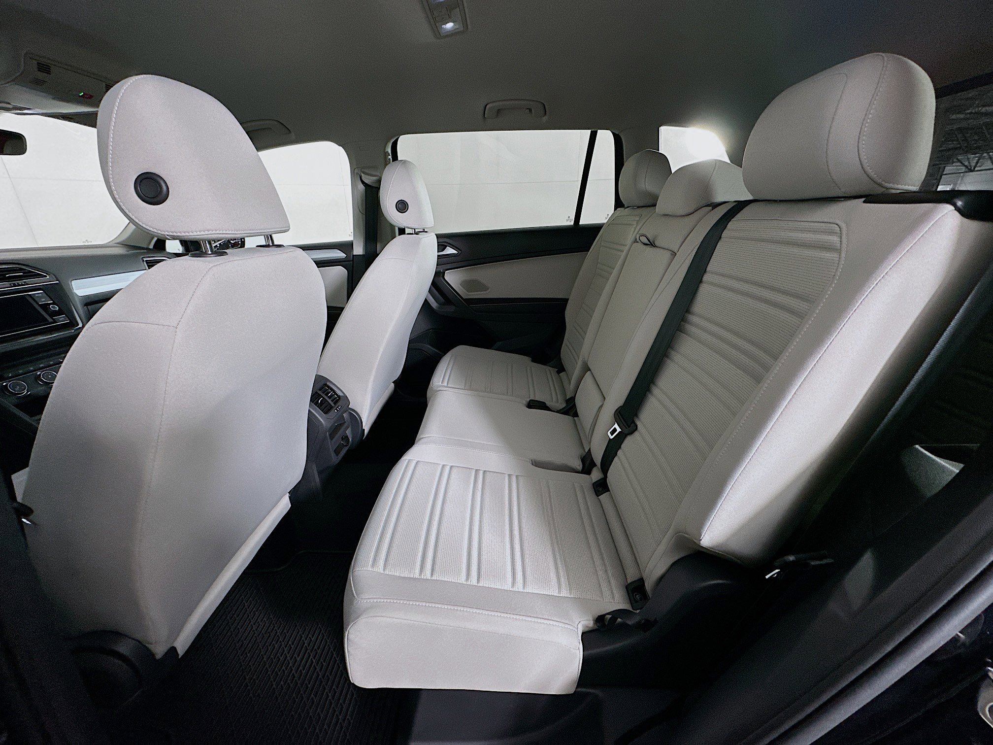 Used 2023 Volkswagen Tiguan S image 26