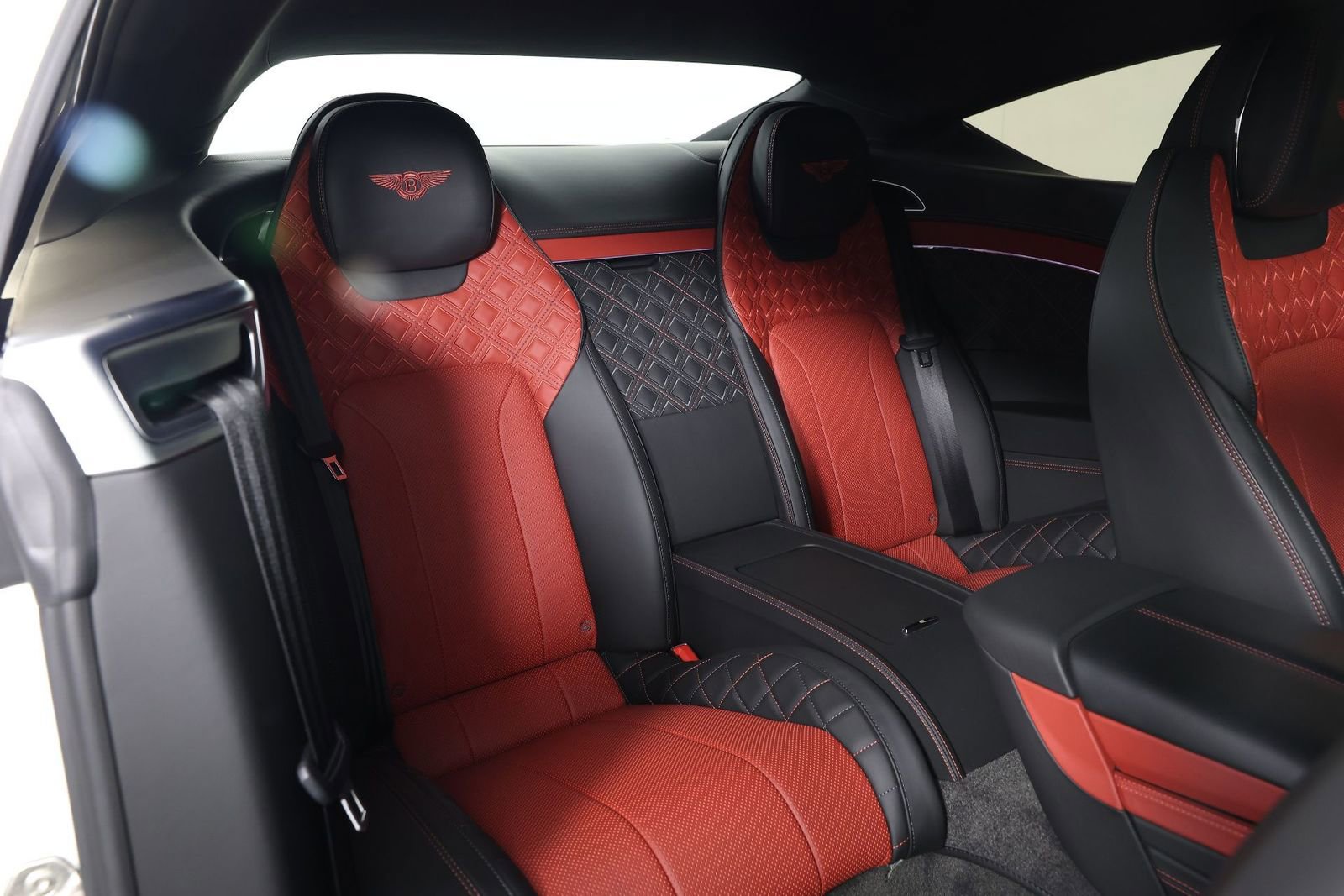 Used 2020 Bentley Continental GT image 32