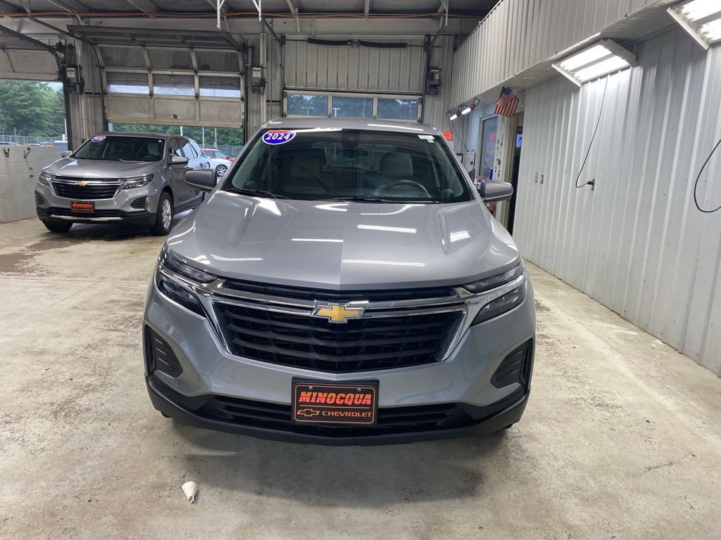 Used 2024 Chevrolet Equinox LS w/ LS Convenience Package AWD/4WD image 6