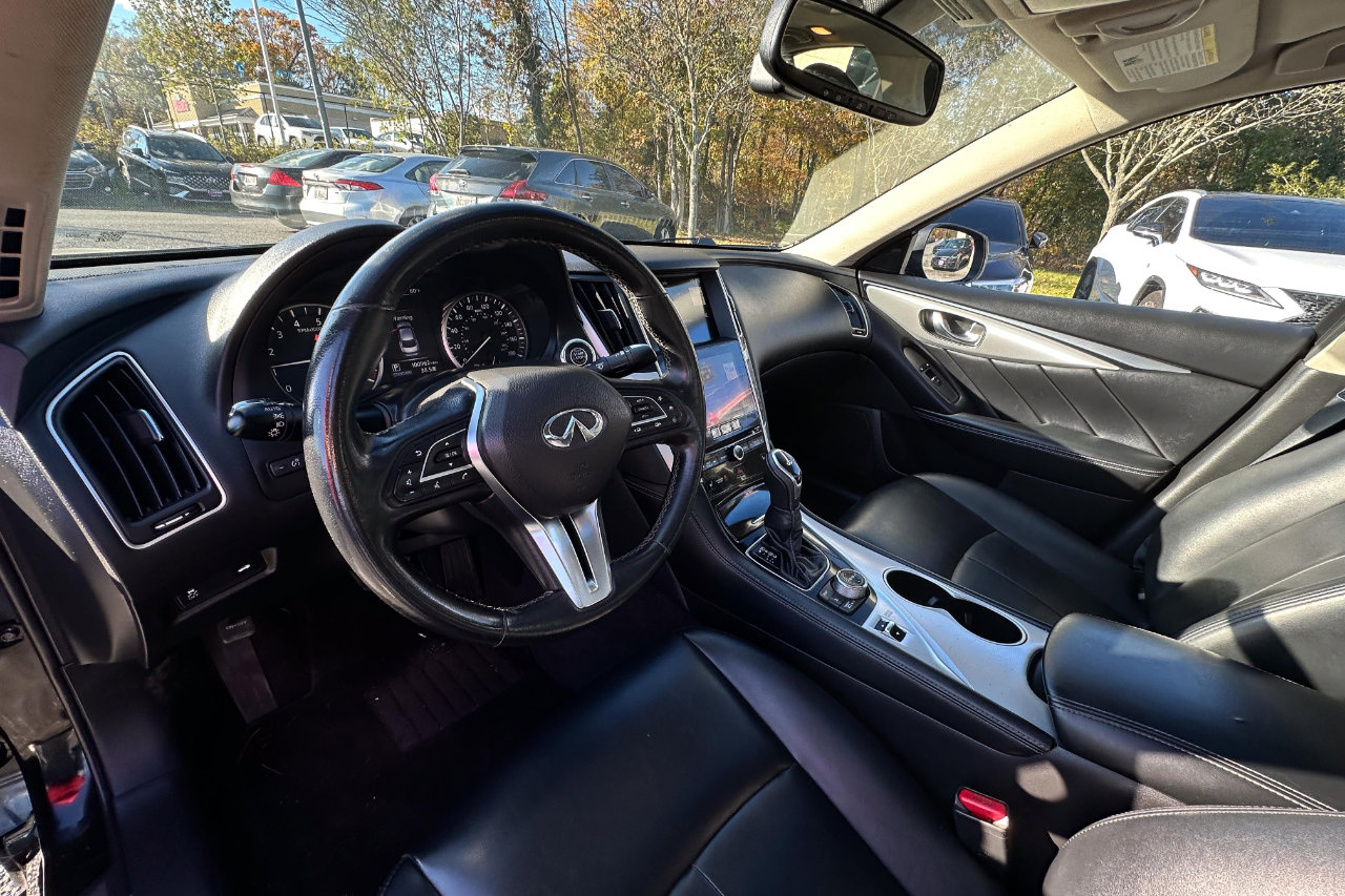 Used 2021 INFINITI Q50 Luxe image 16