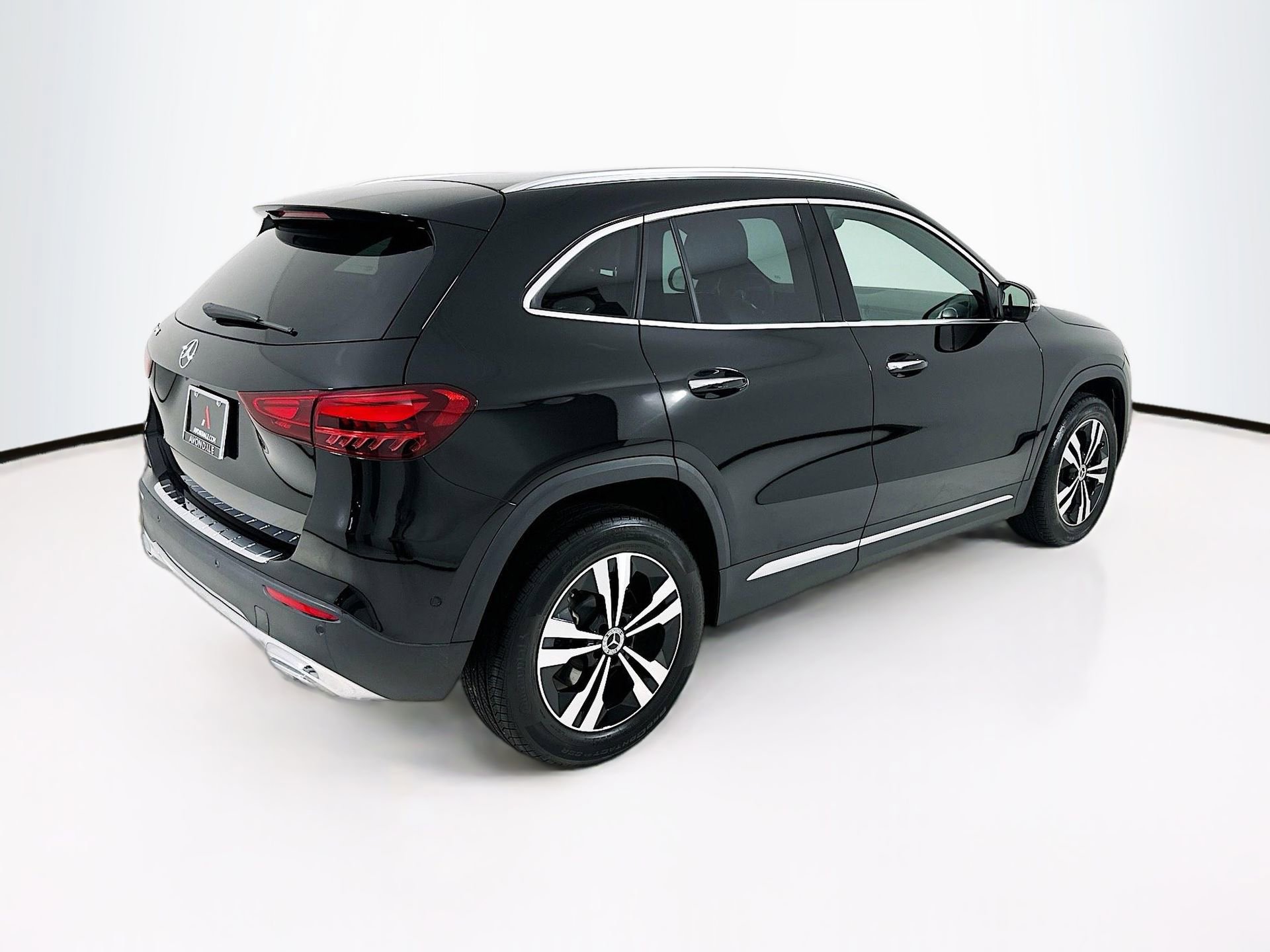 Used 2025 Mercedes-Benz GLA 250 image 8