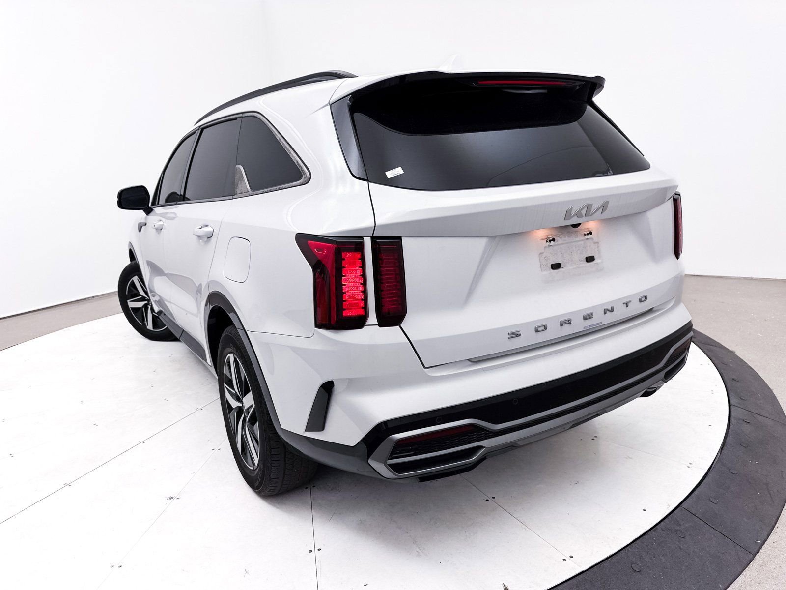 Used 2022 Kia Sorento S w/ Panoramic Sunroof Package image 8