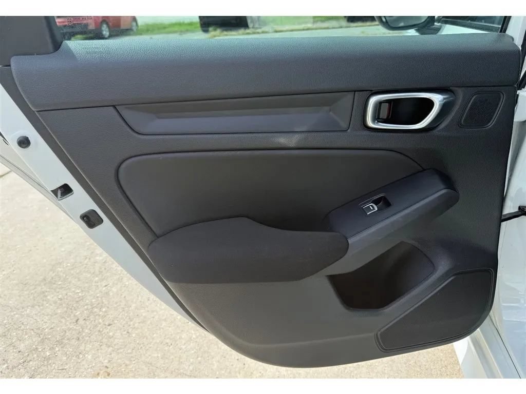 Used 2023 Honda Civic Sport image 28