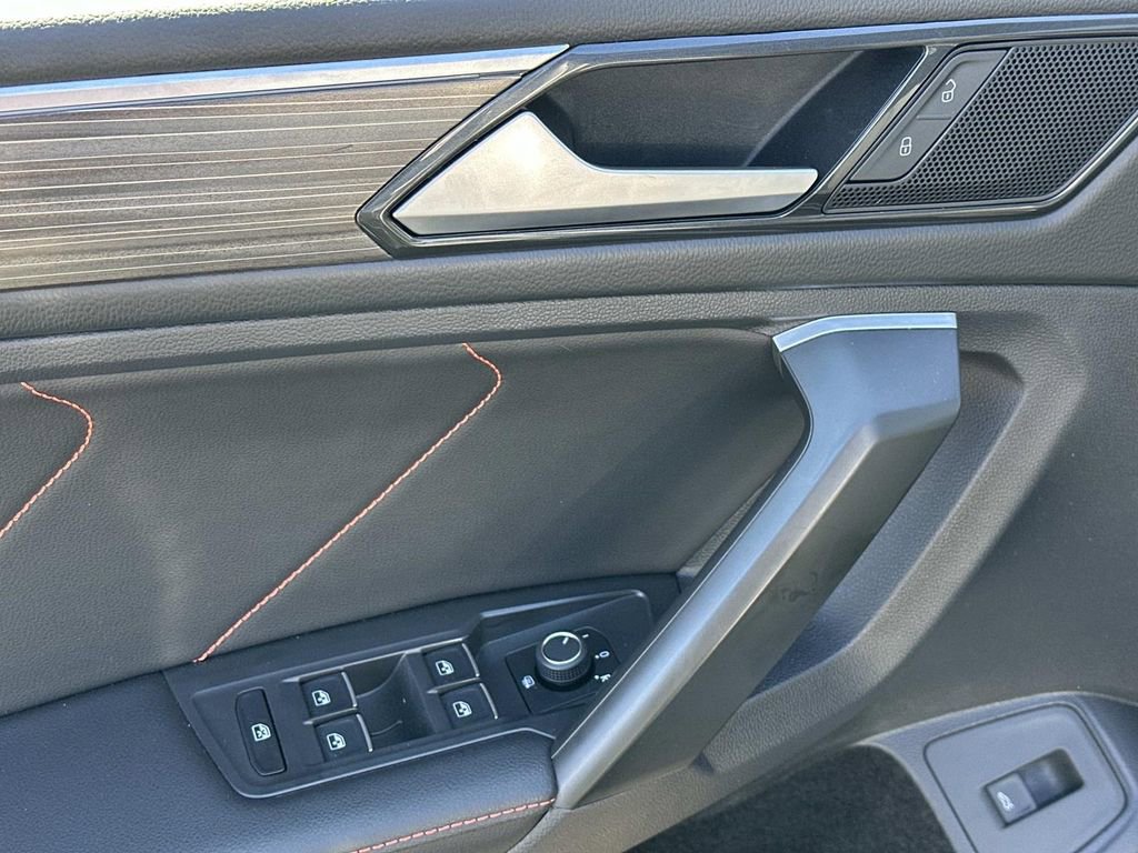 Used 2024 Volkswagen Tiguan Wolfsburg Edition image 16