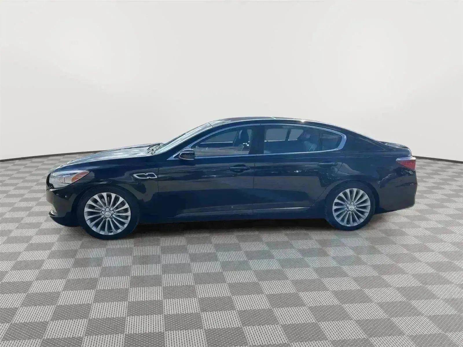 Used 2016 Kia K900 Luxury w/ VIP Plus Package image 4