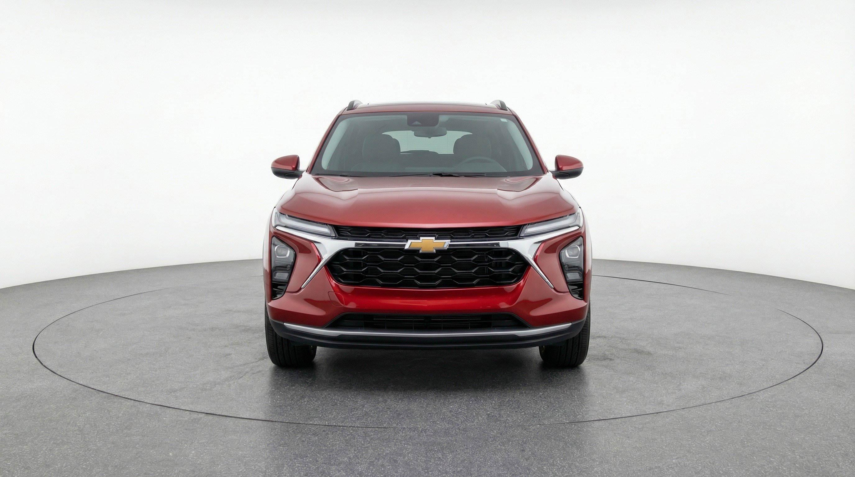 Used 2025 Chevrolet Trax LT FWD image 2