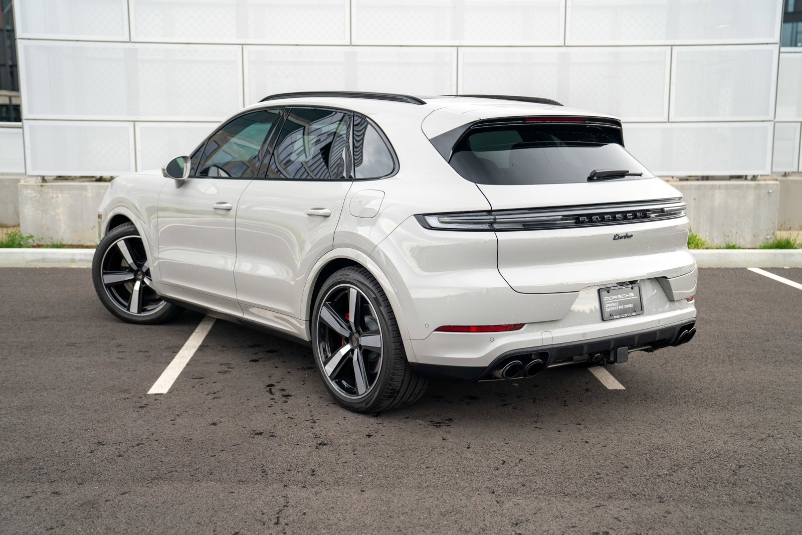 Certified 2025 Porsche Cayenne Turbo image 3