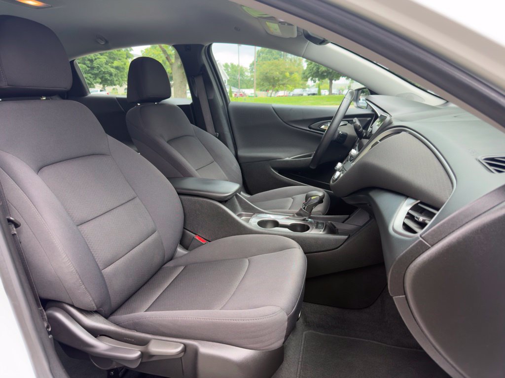 Used 2021 Chevrolet Malibu RS FWD image 24