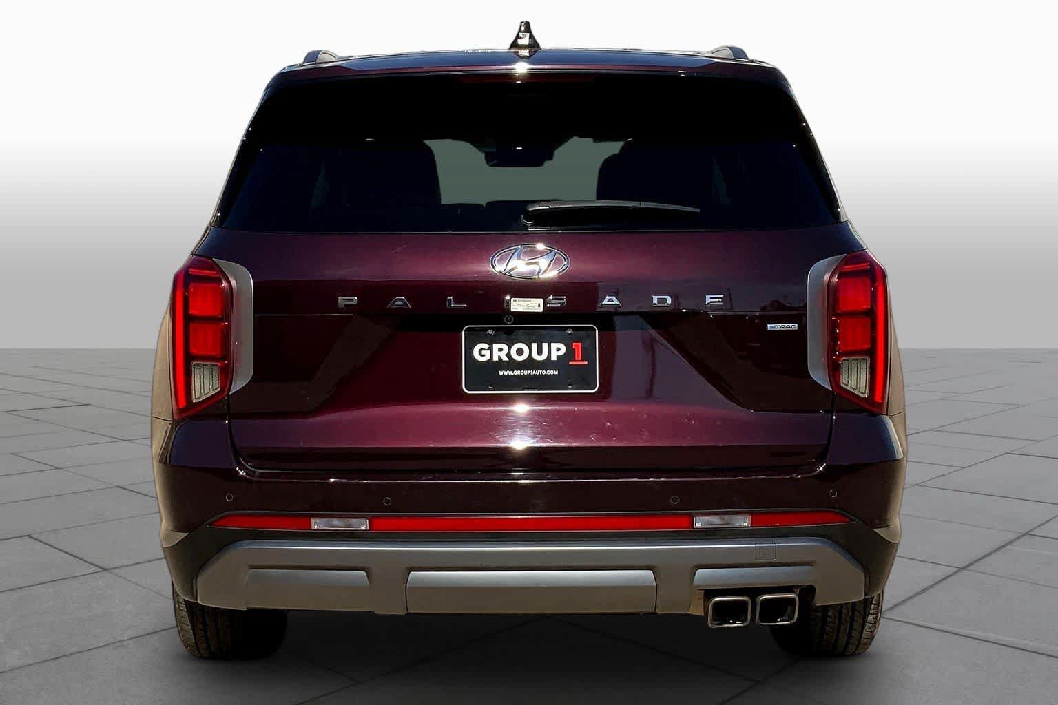 Used 2024 Hyundai Palisade SEL AWD/4WD image 4