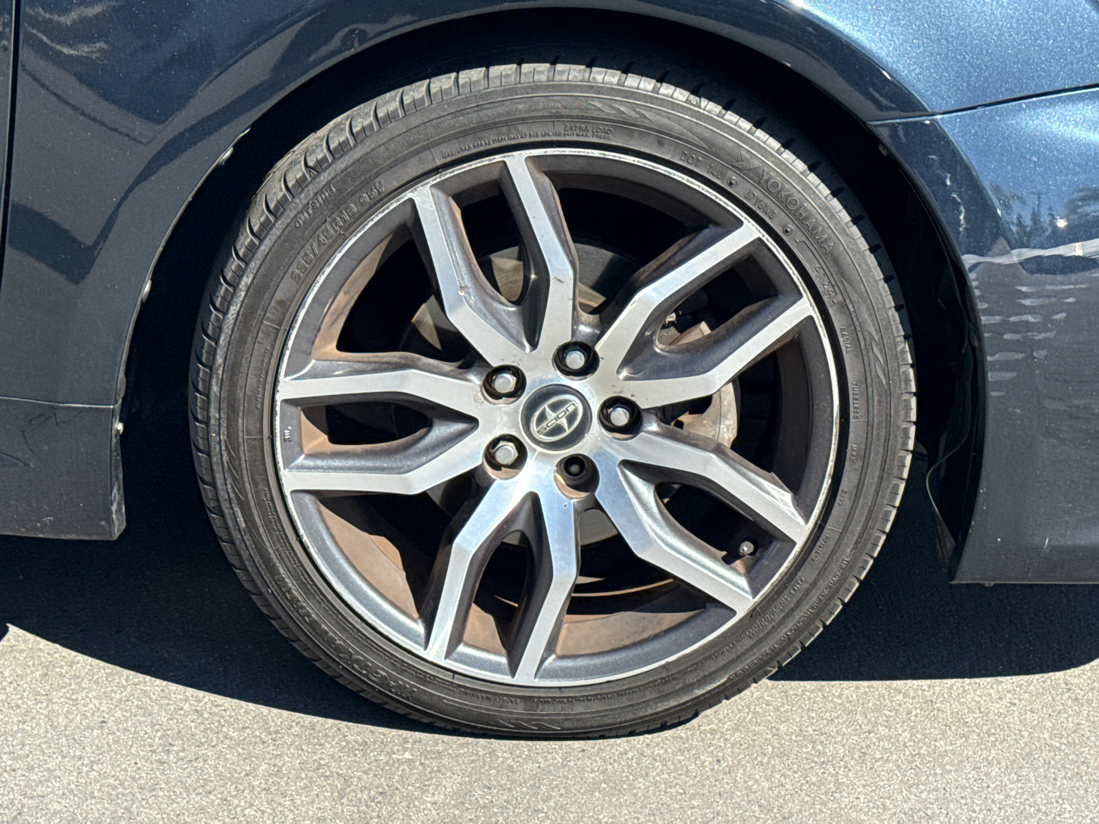 Used 2015 Scion tC FWD image 3