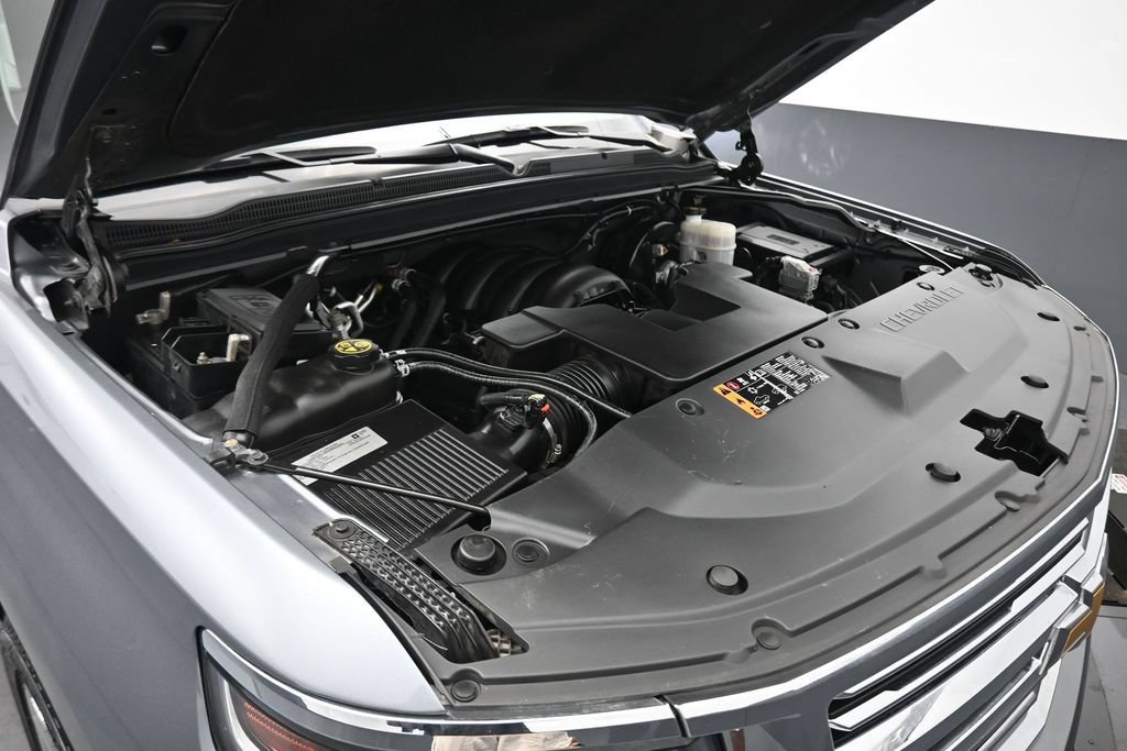 Used 2019 Chevrolet Suburban Premier w/ Premier Plus Edition AWD/4WD image 60