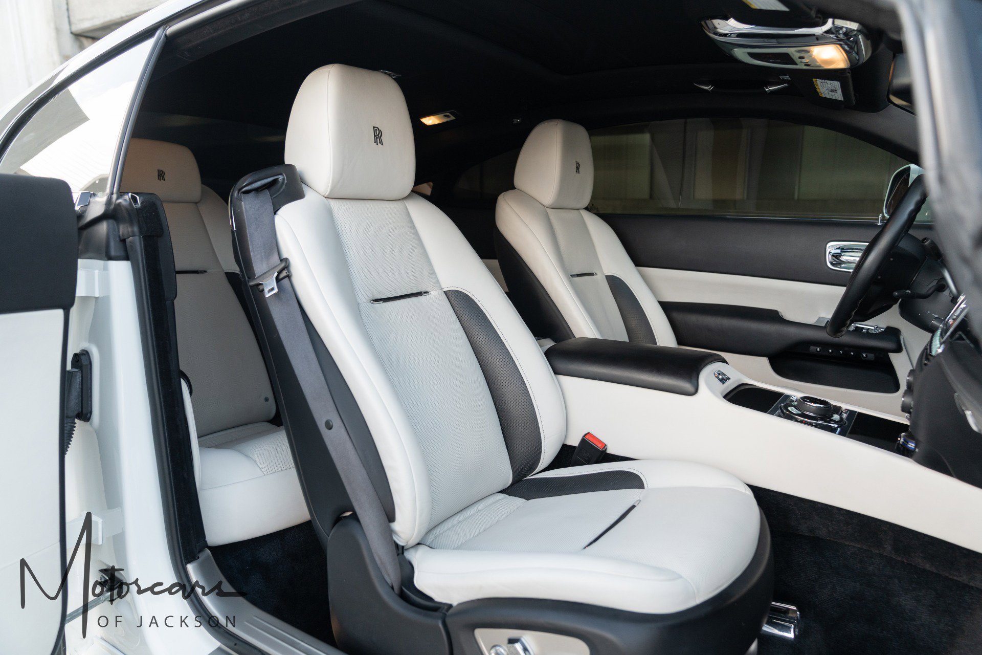 Used 2017 Rolls-Royce Wraith RWD image 15