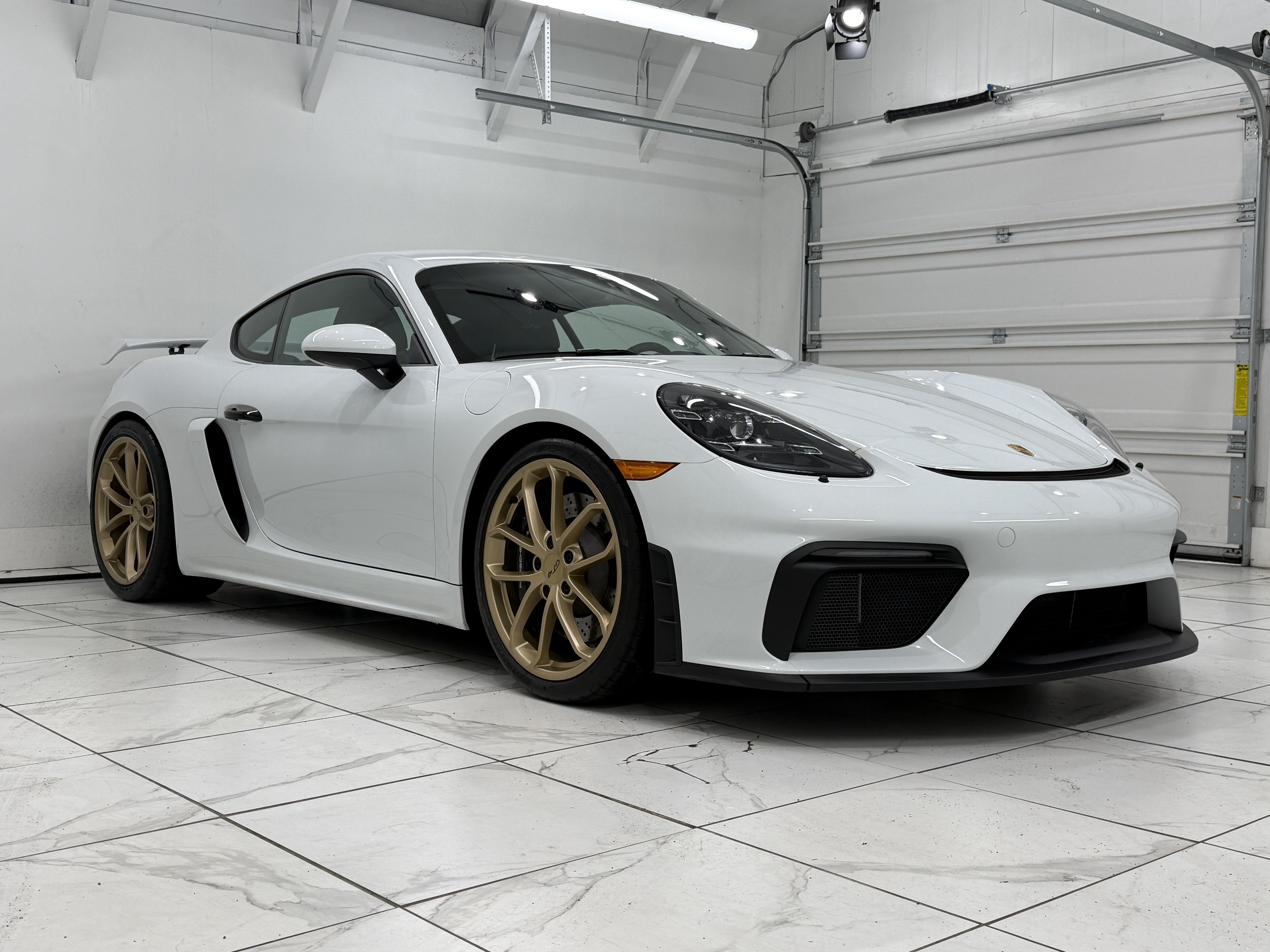 Certified 2022 Porsche 718 Cayman GT4 RWD image 10